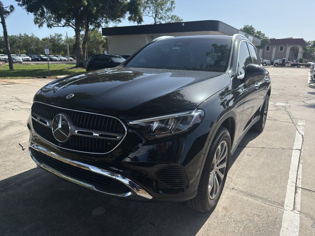 2023 Mercedes-Benz GLC 300