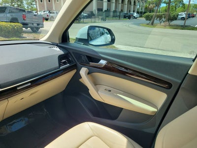 2019 Audi Q5 Premium