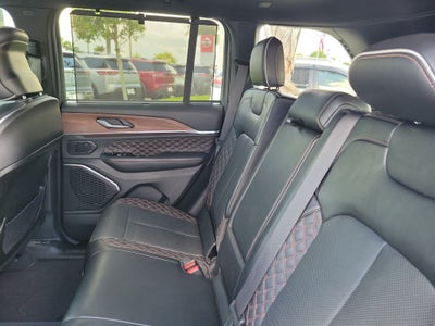 2023 Jeep Grand Cherokee Summit