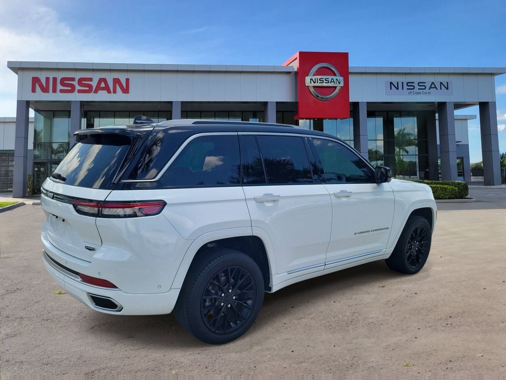 2023 Jeep Grand Cherokee Summit