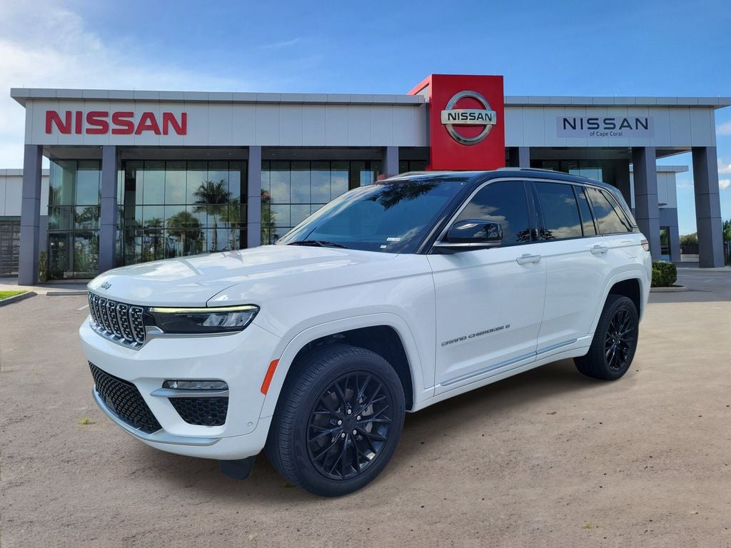 2023 Jeep Grand Cherokee Summit