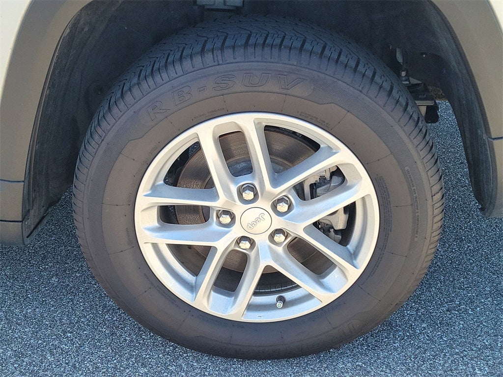 2023 Jeep Grand Cherokee L Laredo