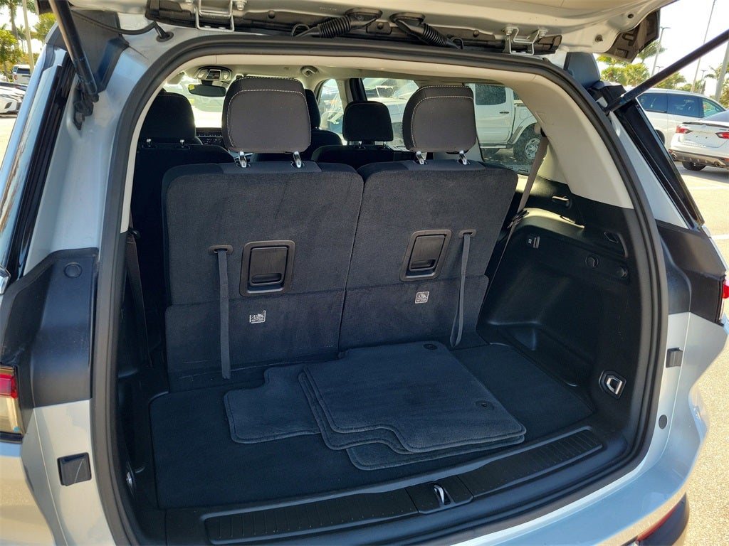 2023 Jeep Grand Cherokee L Laredo