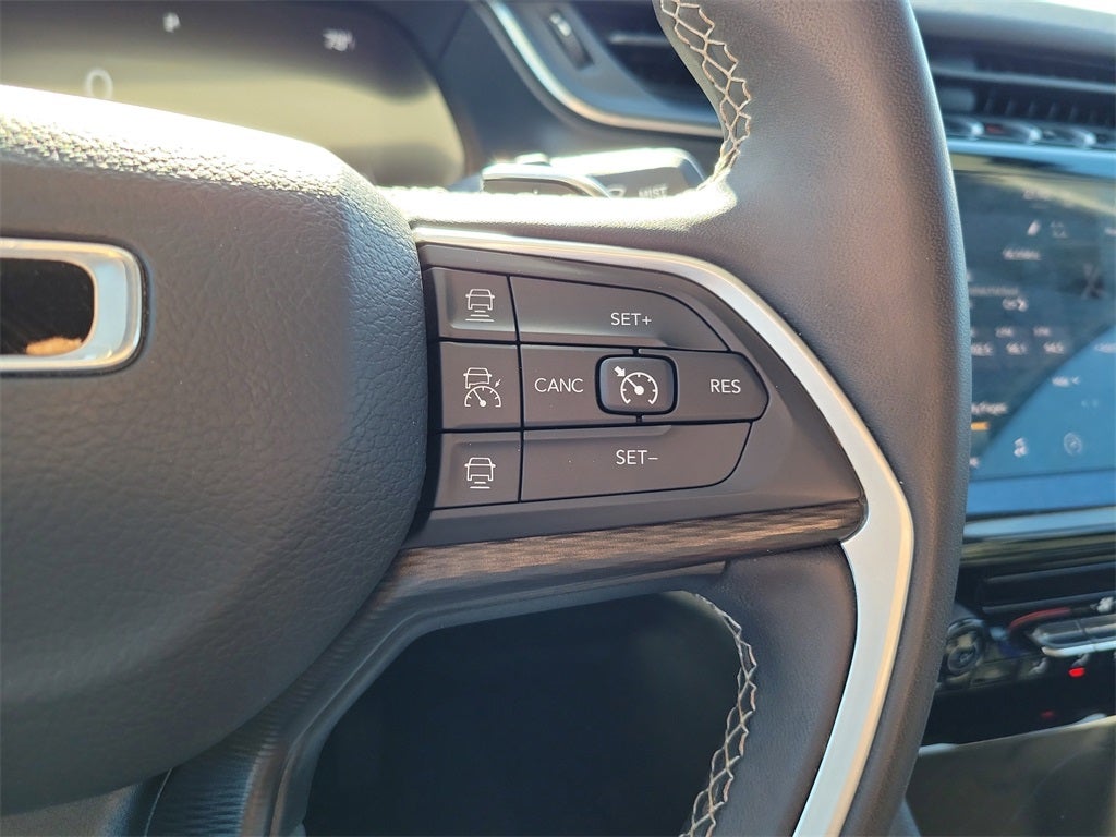 2023 Jeep Grand Cherokee L Laredo