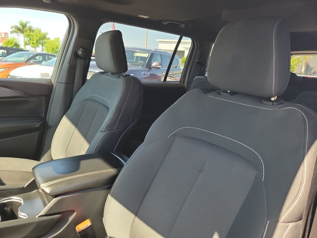 2024 Jeep Grand Cherokee L Laredo