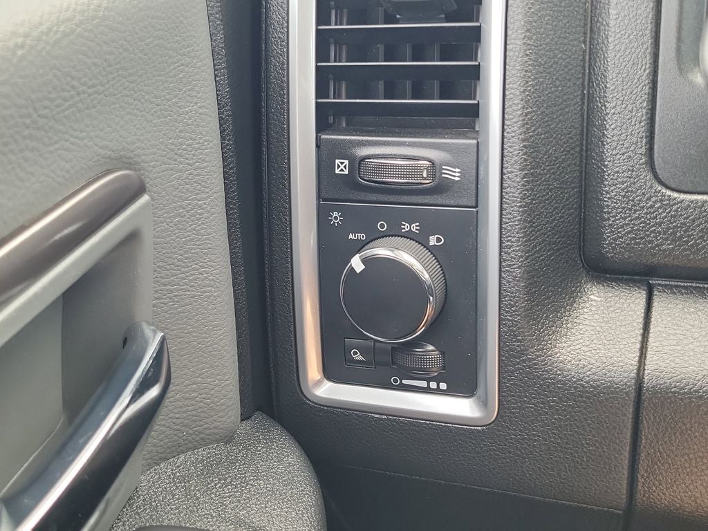 2024 RAM 1500 Classic SLT