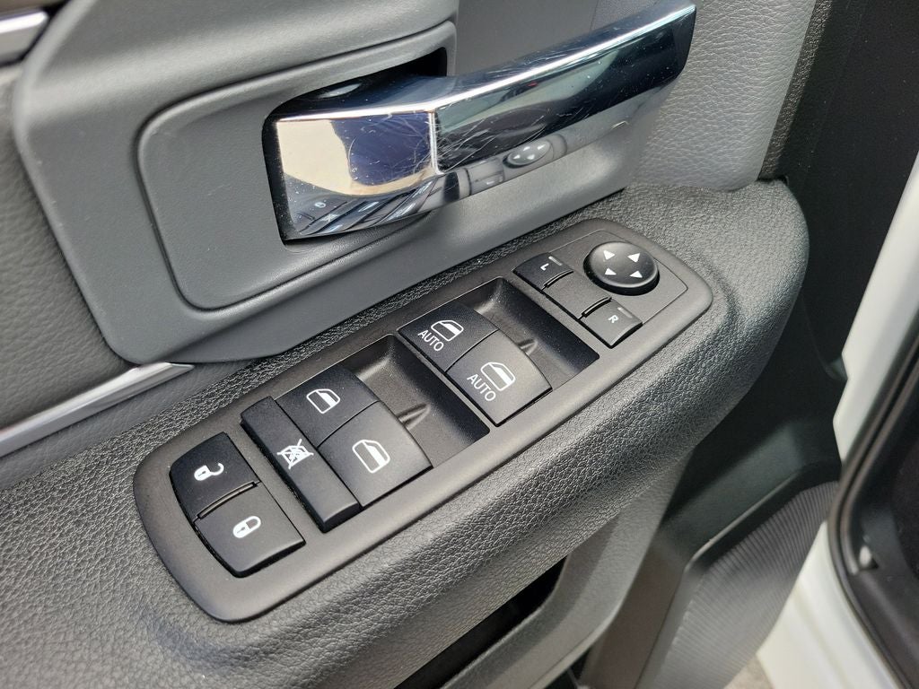 2024 RAM 1500 Classic SLT