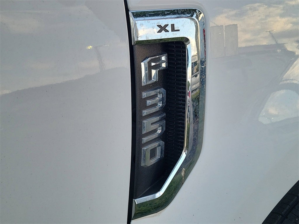 2022 Ford F-350SD XL 179 WB