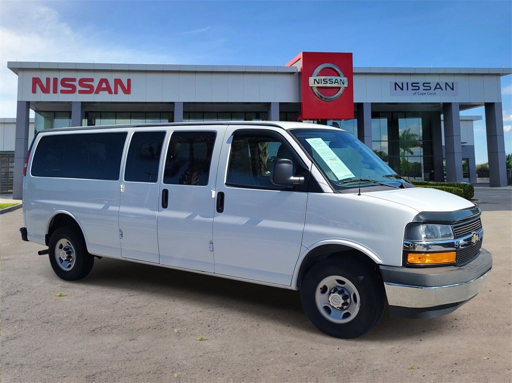 2019 Chevrolet Express 3500 LT Passenger