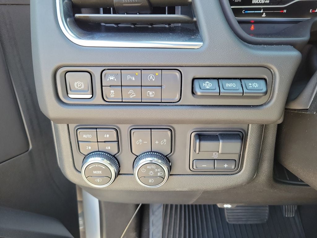 2023 GMC Yukon AT4
