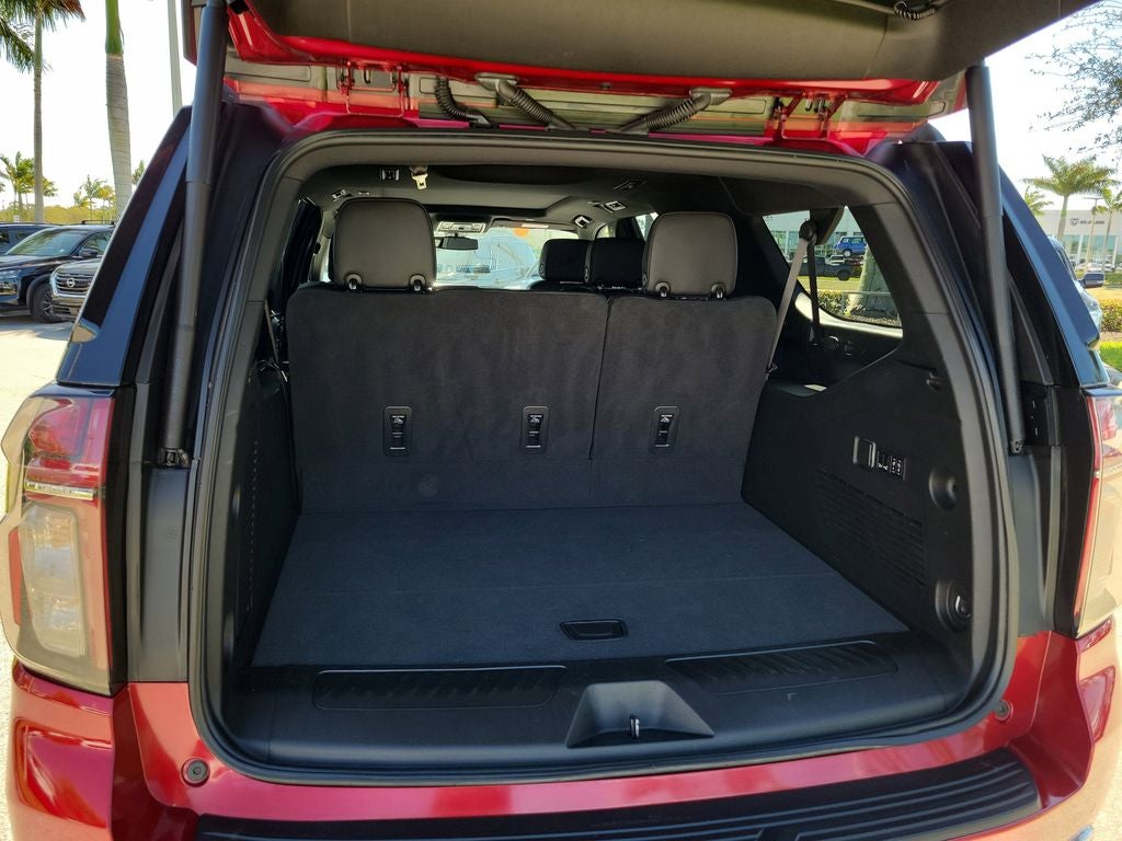 2022 Chevrolet Suburban LT