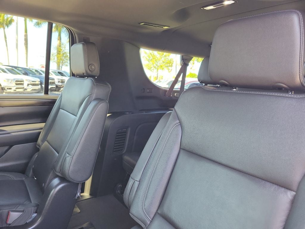 2022 Chevrolet Suburban LT