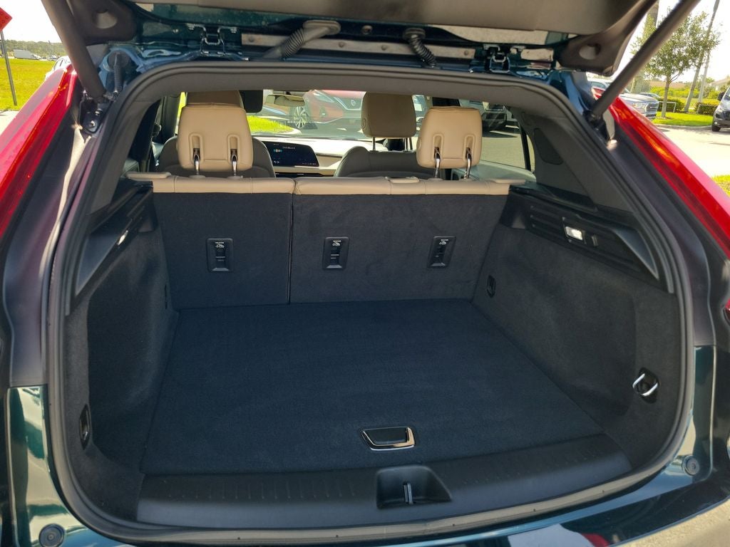 2024 Cadillac XT4 Luxury