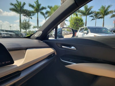 2024 Cadillac XT4 Luxury