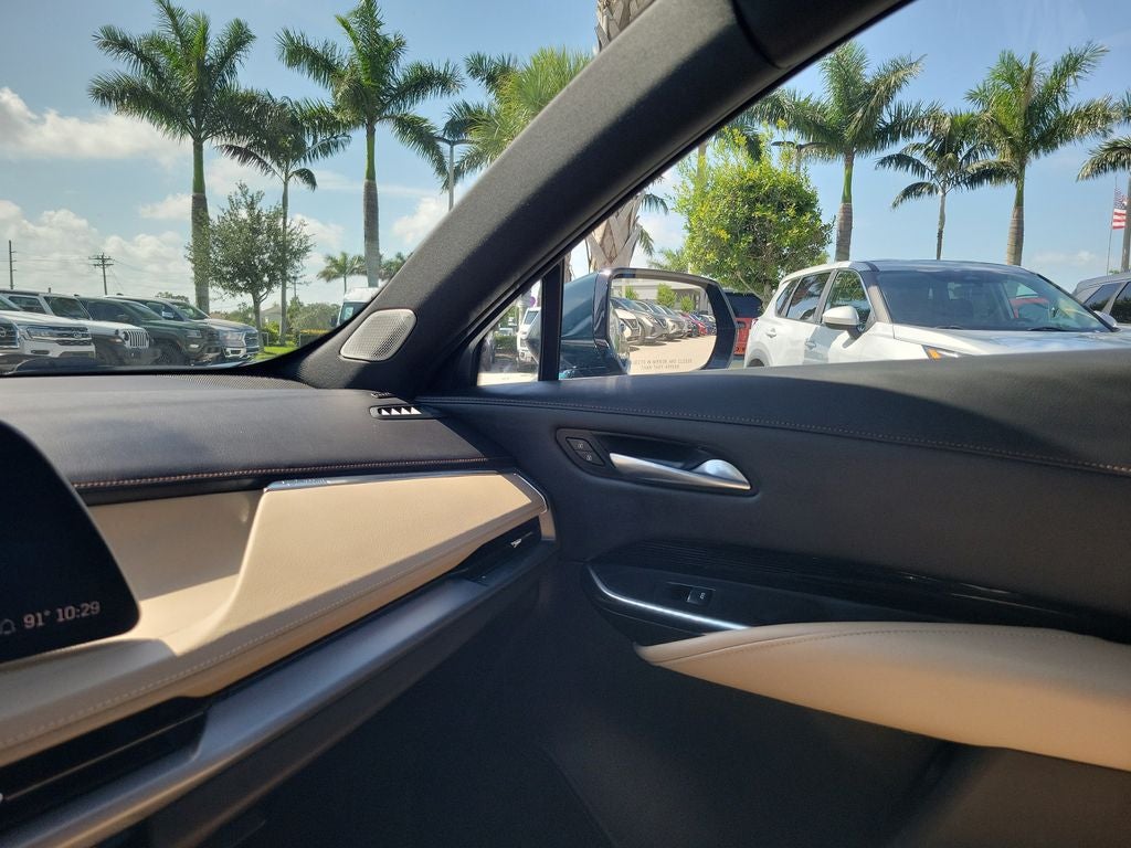 2024 Cadillac XT4 Luxury