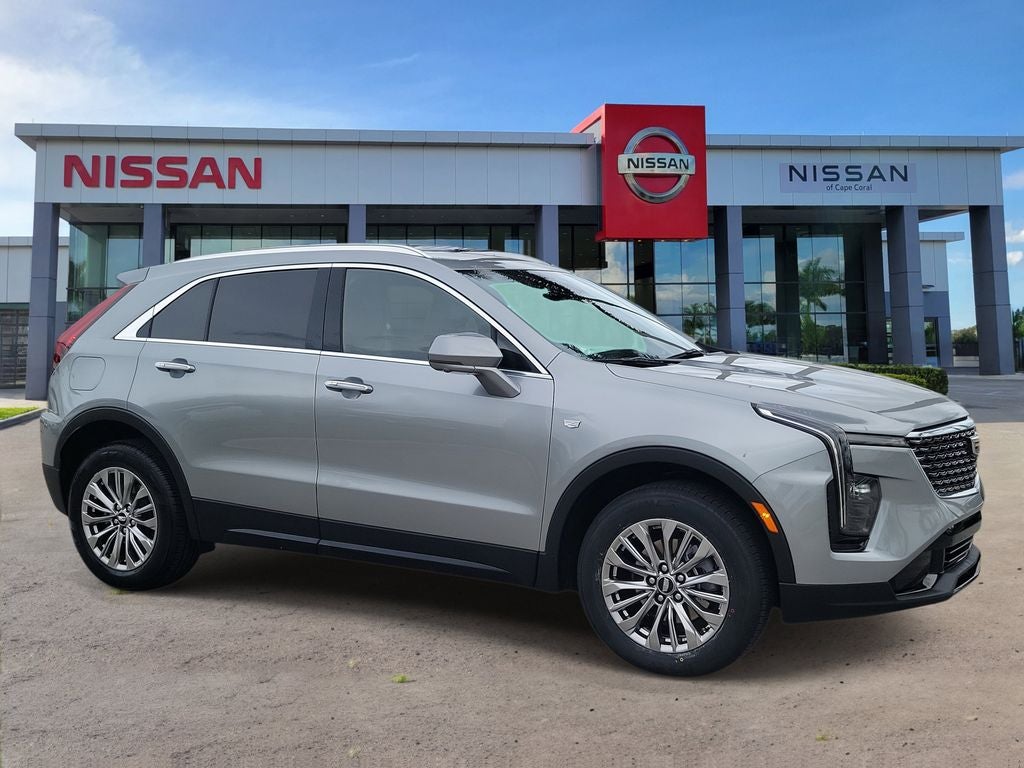 2025 Cadillac XT4 Premium Luxury