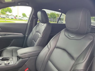 2025 Cadillac XT4 Premium Luxury