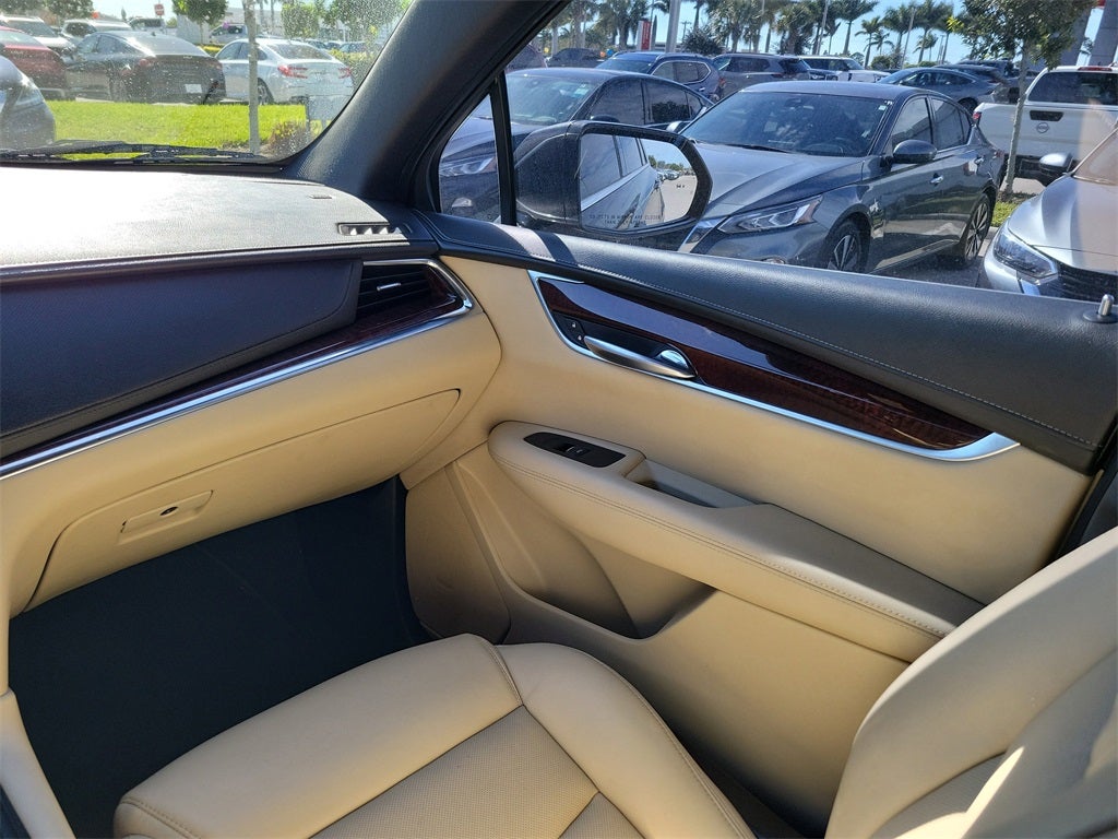 2018 Cadillac XT5 Luxury