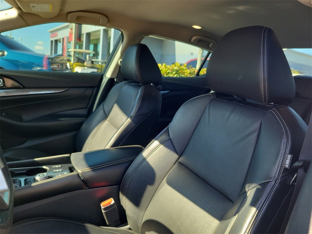 2021 Nissan Maxima SV