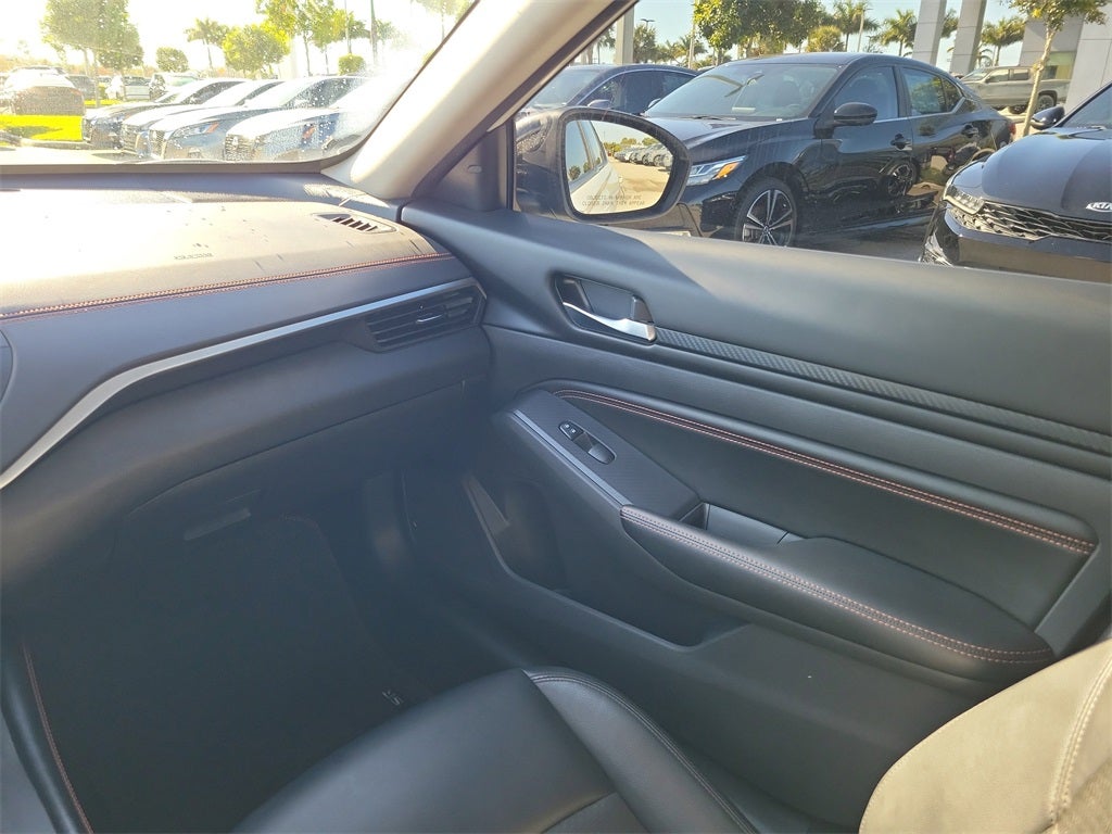 2022 Nissan Altima 2.5 SR