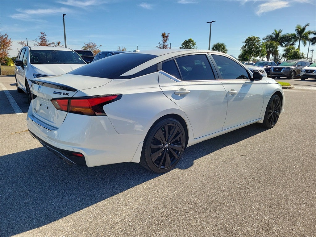 2022 Nissan Altima 2.5 SR