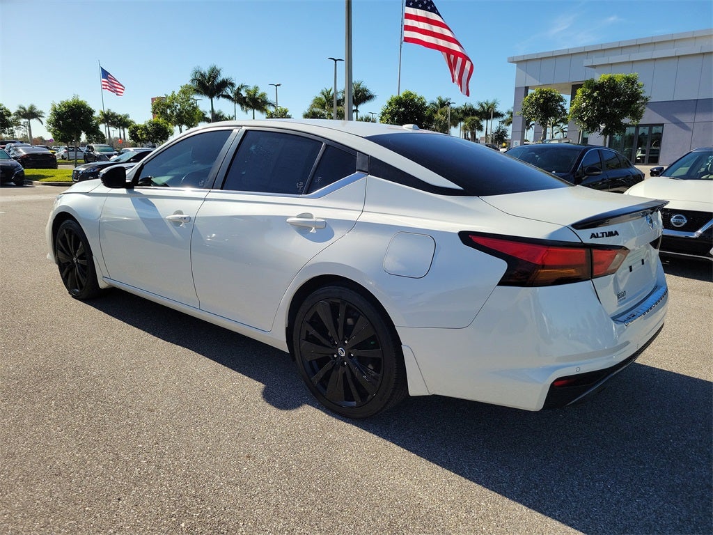 2022 Nissan Altima 2.5 SR