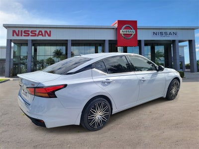 2023 Nissan Altima 2.5 SR