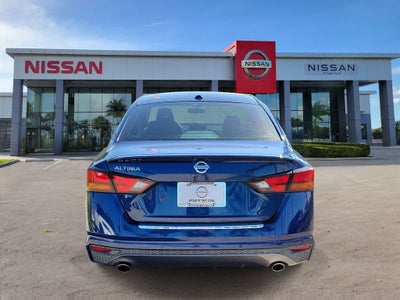2022 Nissan Altima 2.5 SR