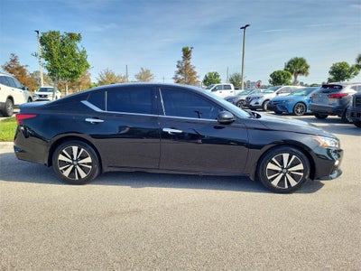 2022 Nissan Altima 2.5 SL