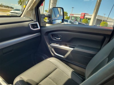 2017 Nissan Titan PRO-4X