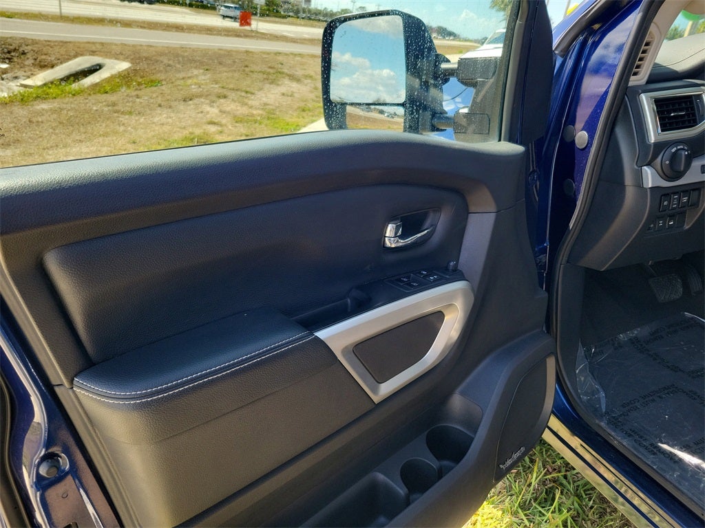 2017 Nissan Titan PRO-4X