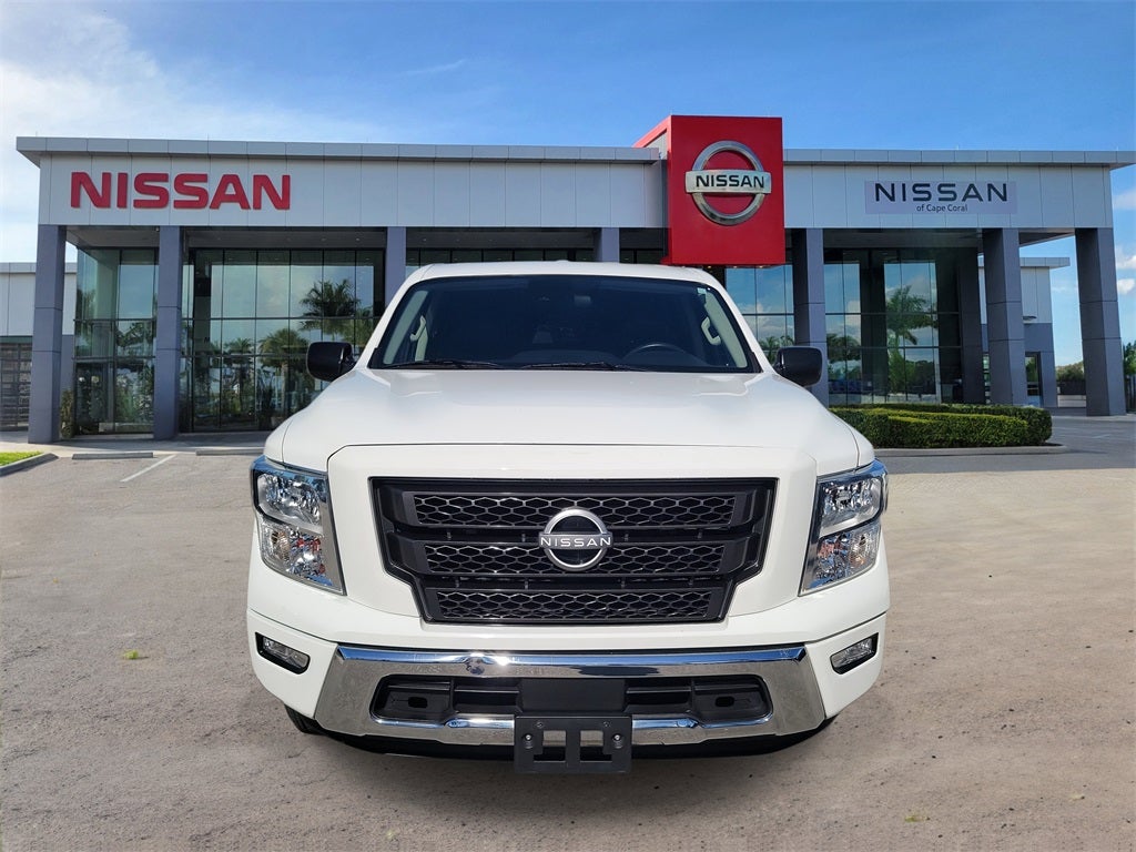 2023 Nissan Titan SV