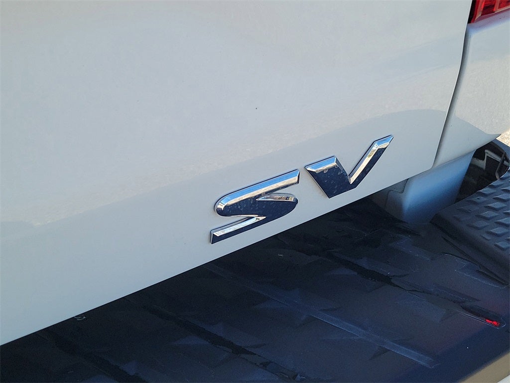 2023 Nissan Titan SV