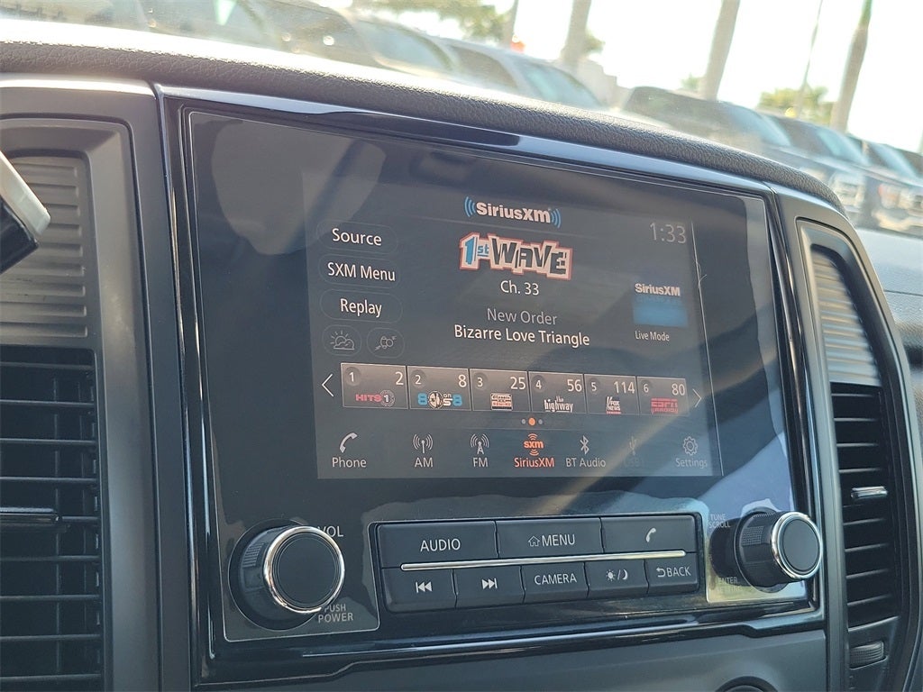 2023 Nissan Titan SV