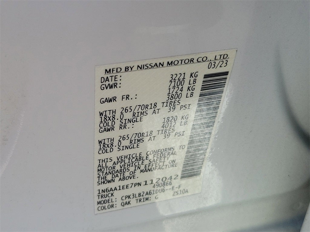 2023 Nissan Titan SV