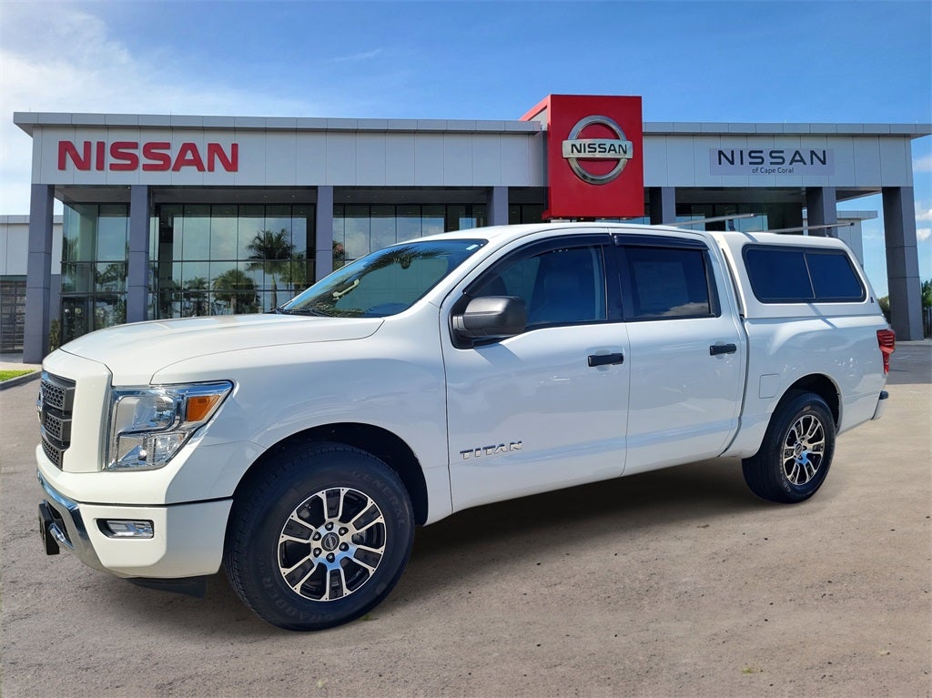 2023 Nissan Titan SV