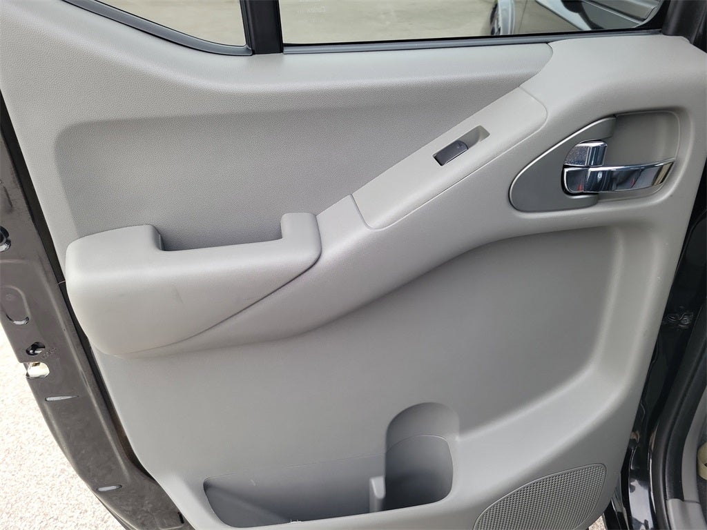 2021 Nissan Frontier SV