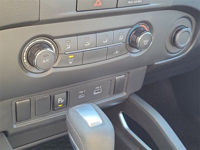 2023 Nissan Frontier SV