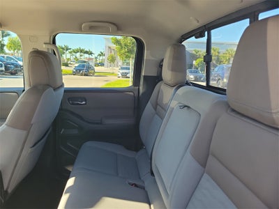 2022 Nissan Frontier SV