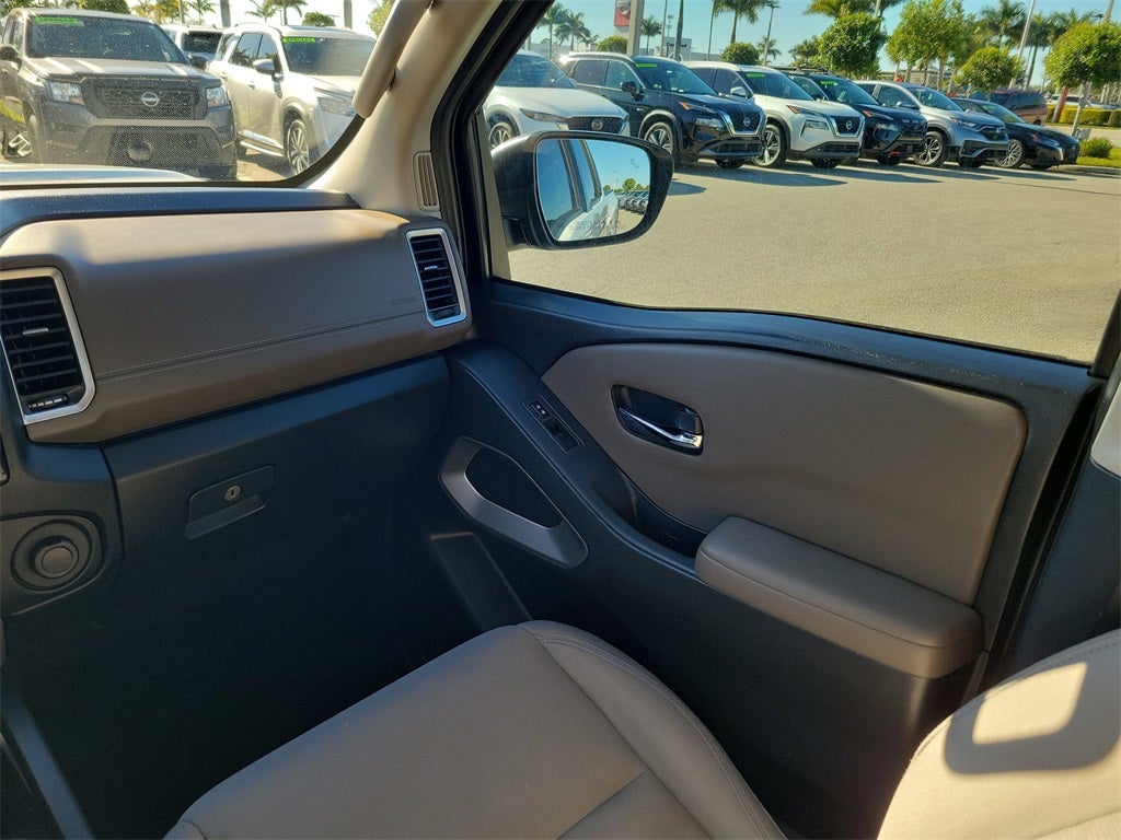 2022 Nissan Frontier SV