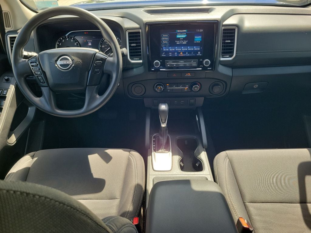 2022 Nissan Frontier SV