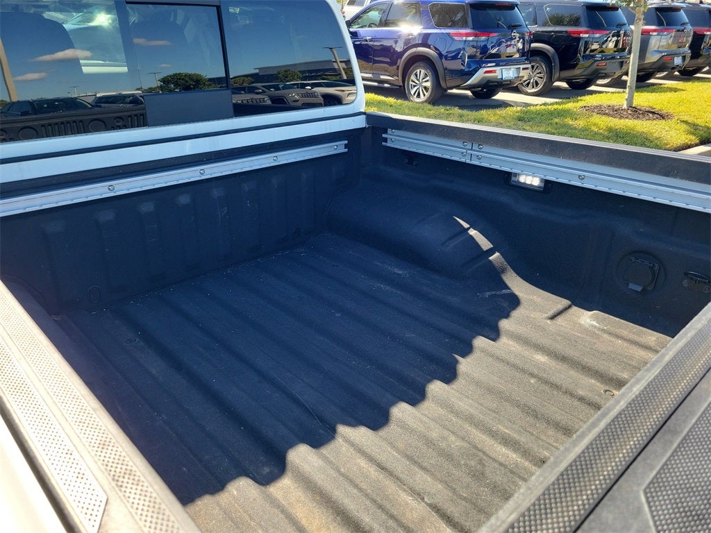 2023 Nissan Frontier SV