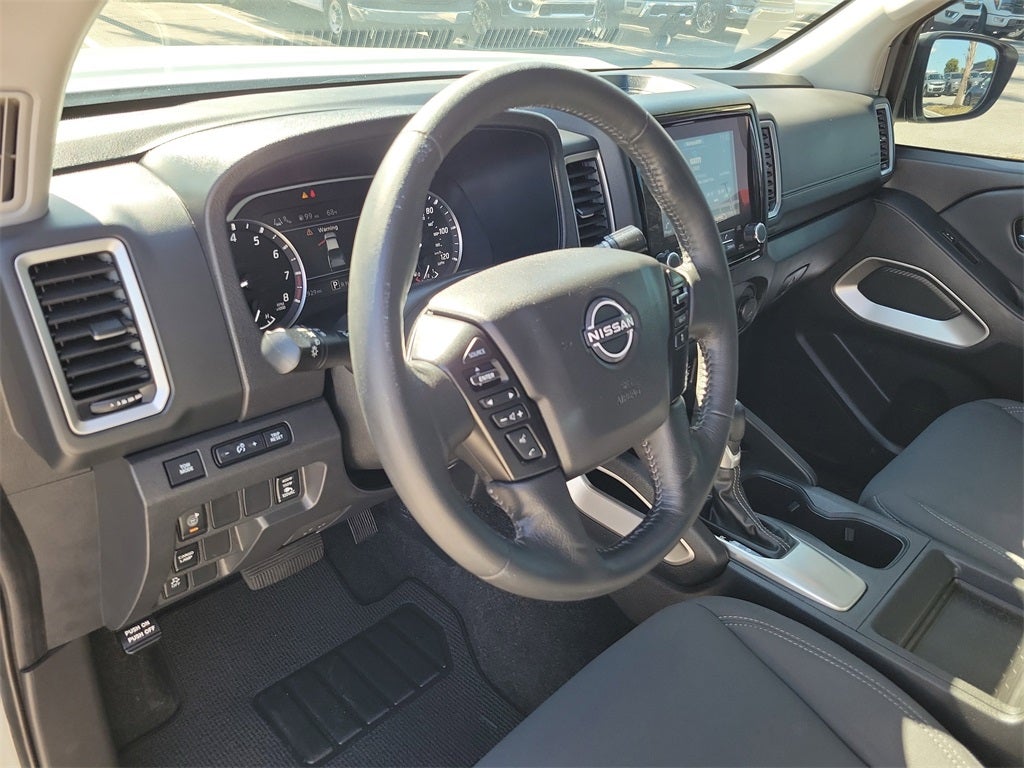 2023 Nissan Frontier SV