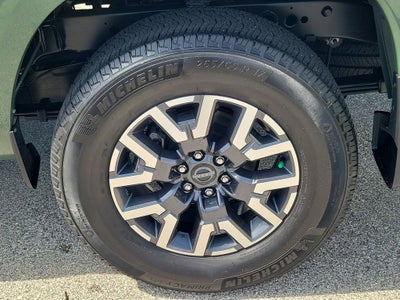 2025 Nissan Frontier SL