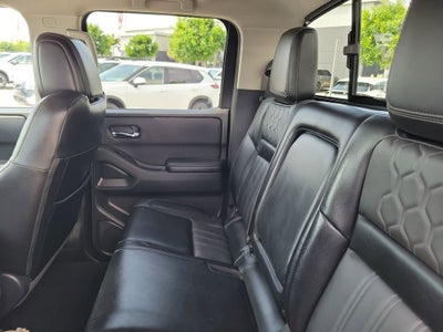 2025 Nissan Frontier SL