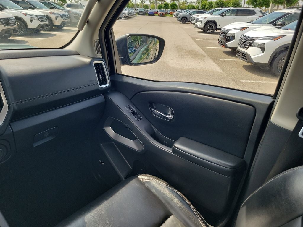 2025 Nissan Frontier SL