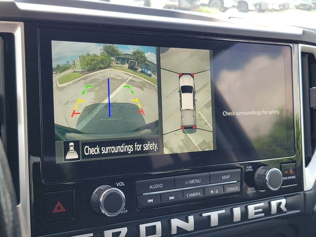 2025 Nissan Frontier SL