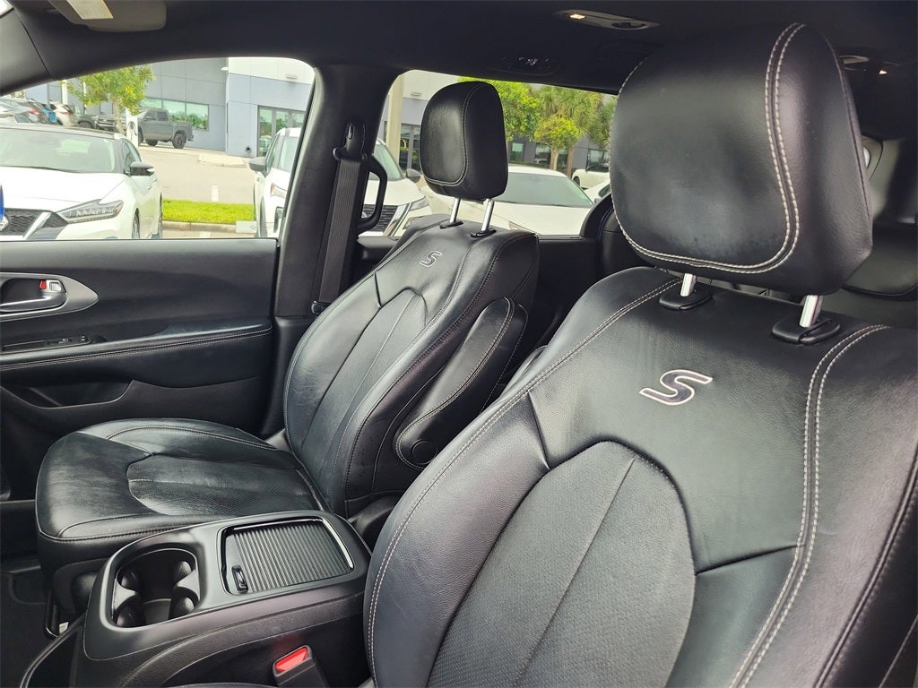 2021 Chrysler Pacifica Touring L