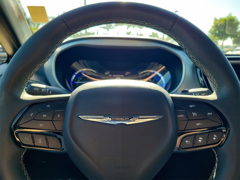 2024 Chrysler Pacifica Hybrid Select