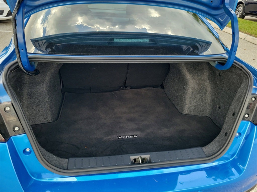 2022 Nissan Versa 1.6 SV